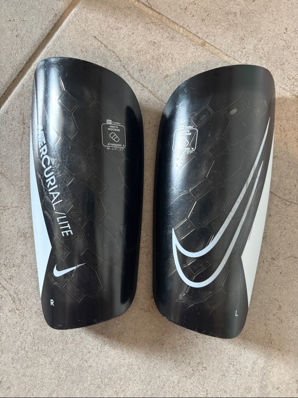 Nike Black and White Mercurial Lite Shin Guards YOUTH